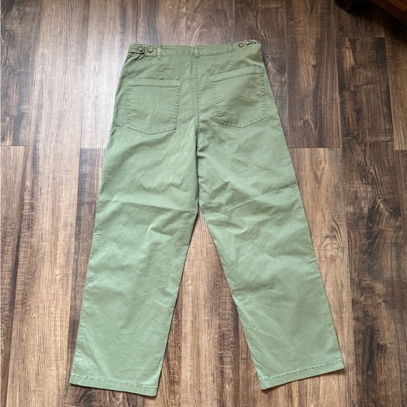 Nicole Miller Cargo Green Pants - Picture 2 of 3